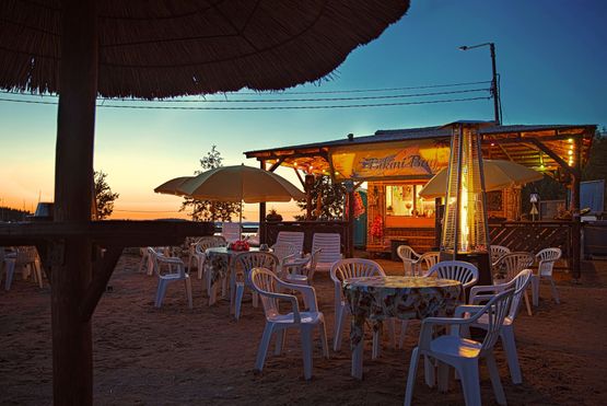 beach bar bikini bay ukonlinna